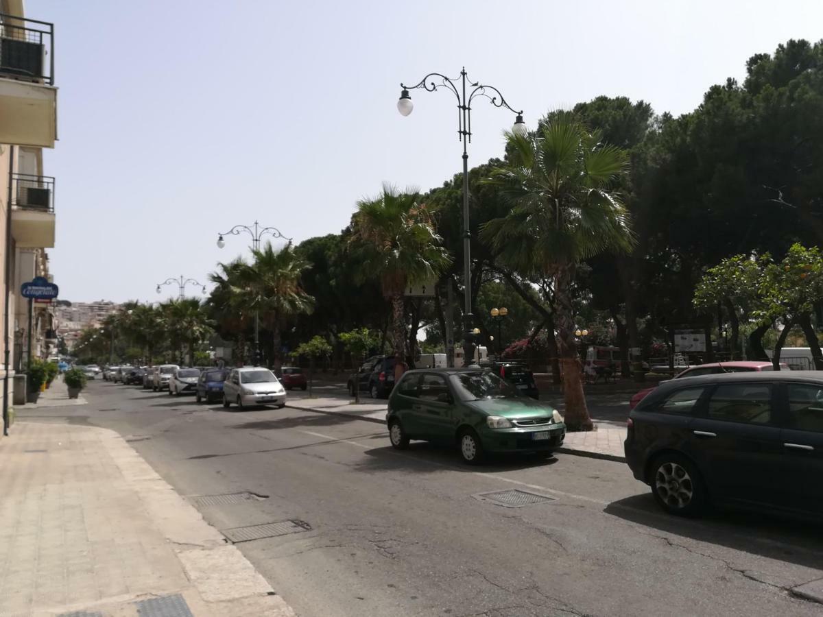 Guest House B&B Via Marina Reggio di Calabria Exterior photo
